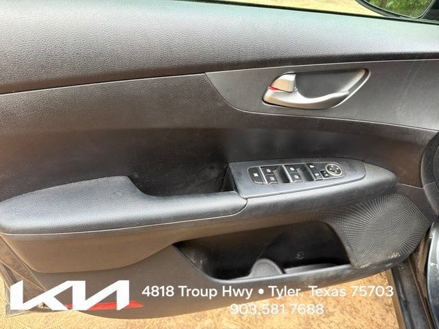 Used 2021 Kia Forte Sedan FWD image 13