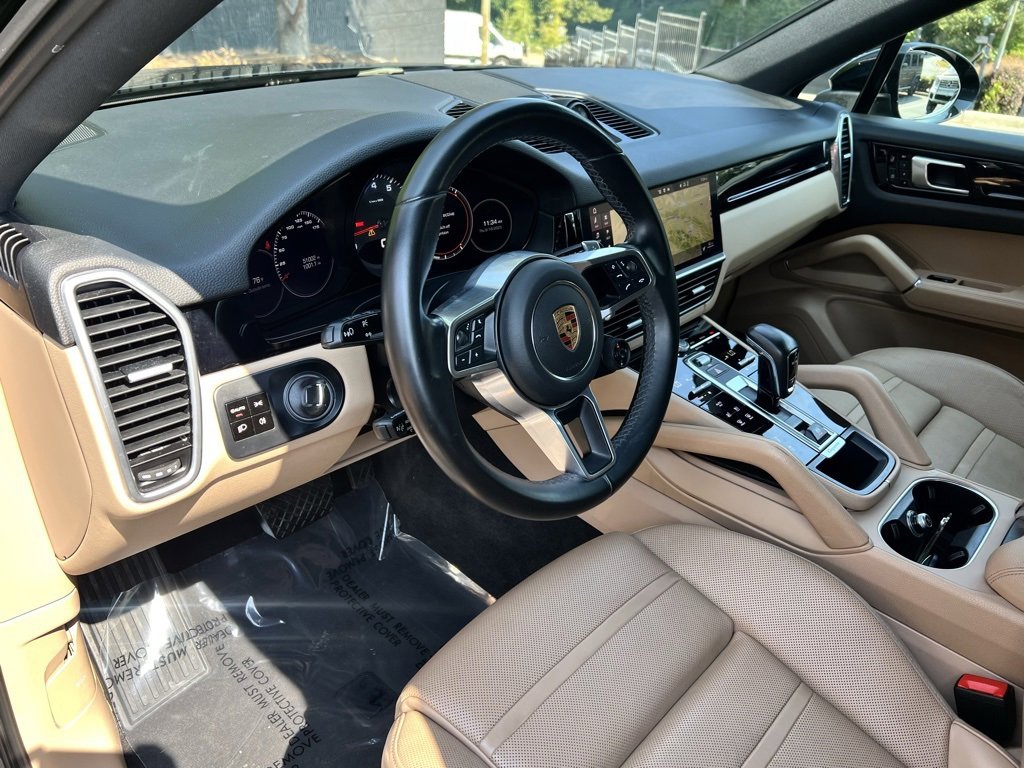 Used 2021 Porsche Cayenne Coupe image 22