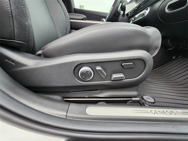 Used 2025 Genesis GV60 Advanced image 23