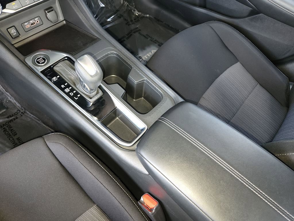 Used 2025 Nissan Sentra SV FWD image 21