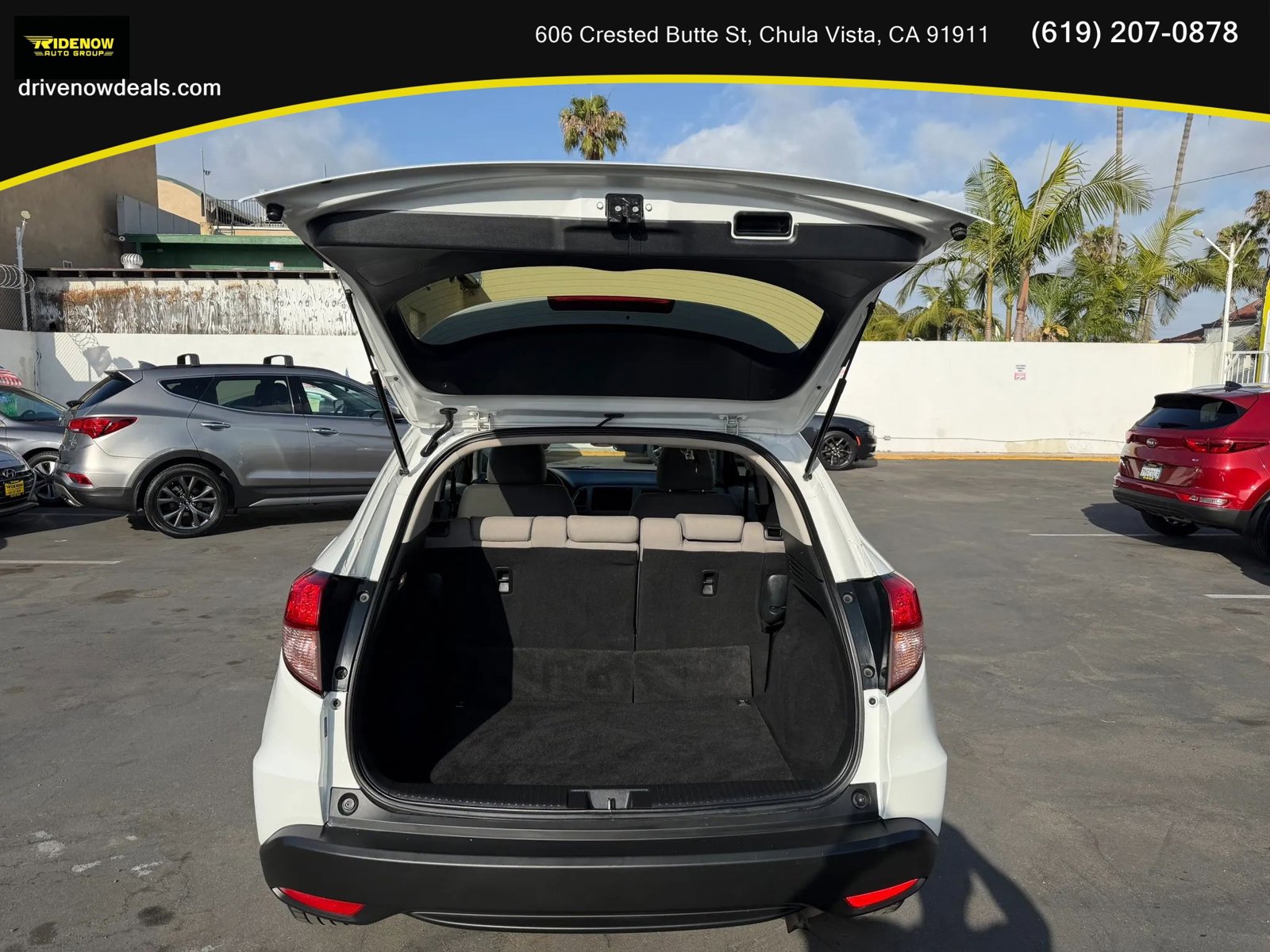 Used 2017 Honda HR-V EX image 9