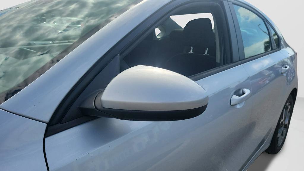 Used 2021 Kia Forte LXS image 11