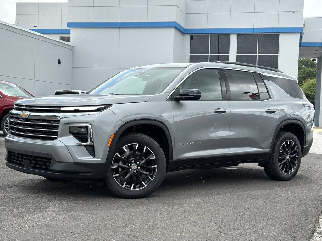 New 2026 Chevrolet Traverse LT w/ Sun and Wheel Package FWD image 2