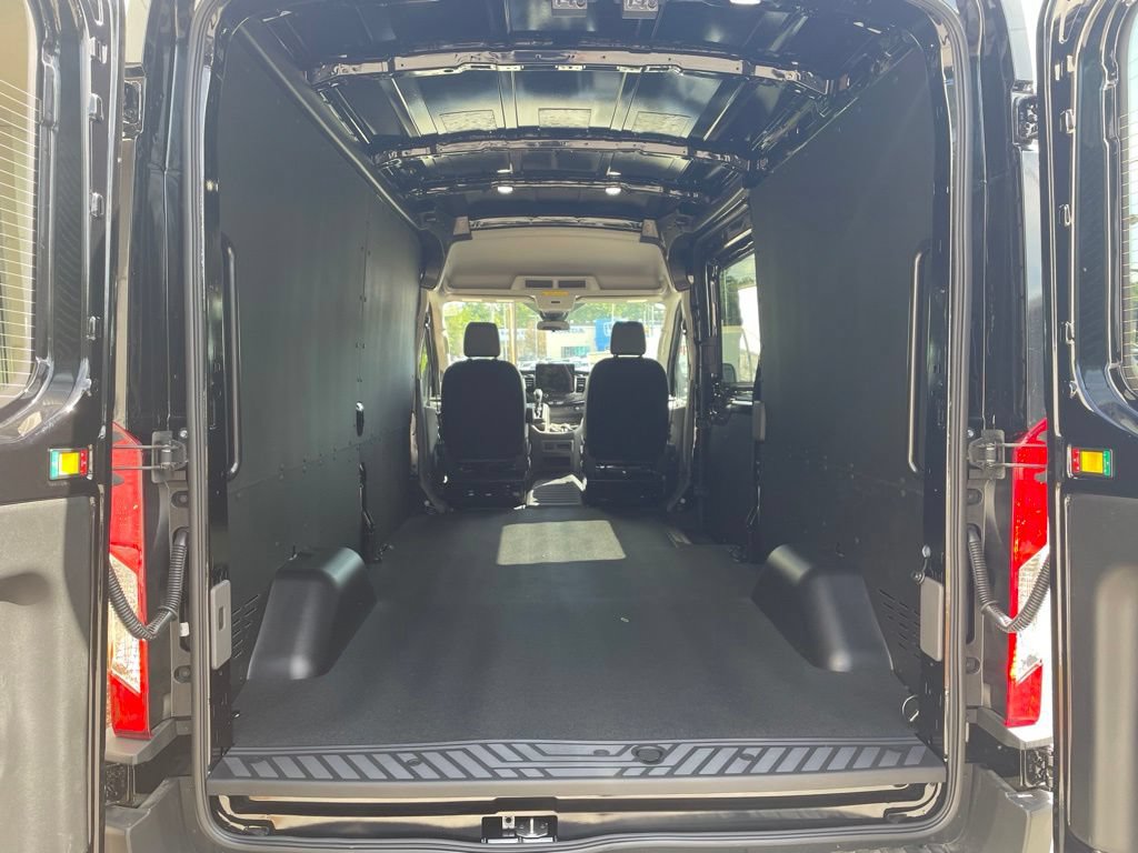 New 2026 Ford Transit 250 148 Medium Roof Extended AWD w/ Exterior Upgrade Package image 10