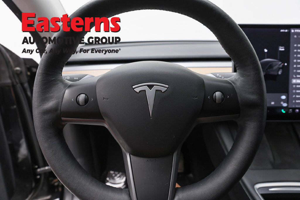 Used 2021 Tesla Model Y Long Range AWD/4WD image 11