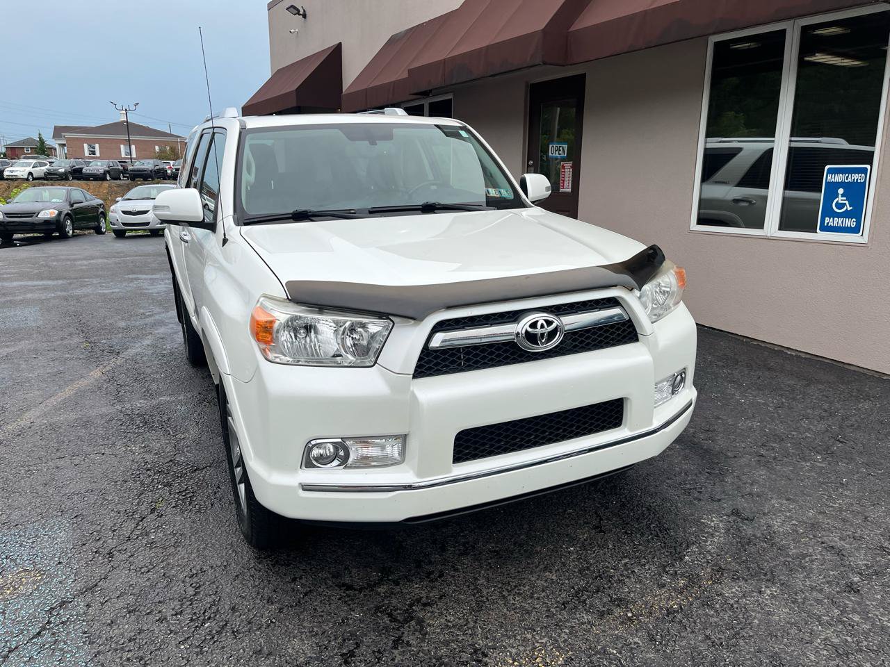 Used 2010 Toyota 4Runner Limited AWD/4WD image 2