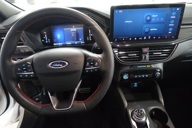 Used 2023 Ford Escape ST-Line w/ Tech Pack #1 AWD/4WD image 12