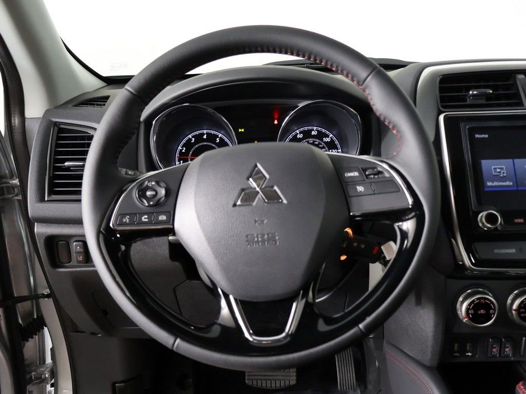 New 2026 Mitsubishi Outlander Sport LE AWD/4WD image 33
