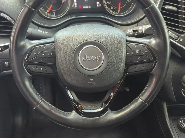 Certified 2021 Jeep Cherokee Latitude Plus AWD/4WD image 8