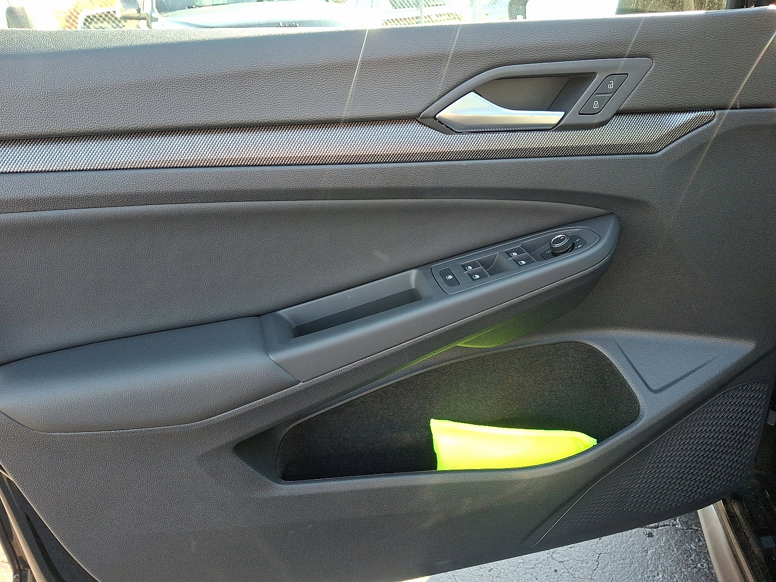 New 2026 Volkswagen GTI SE image 8