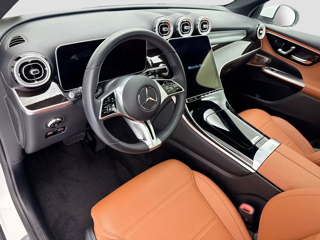 Certified 2026 Mercedes-Benz GLC 300 4MATIC image 9