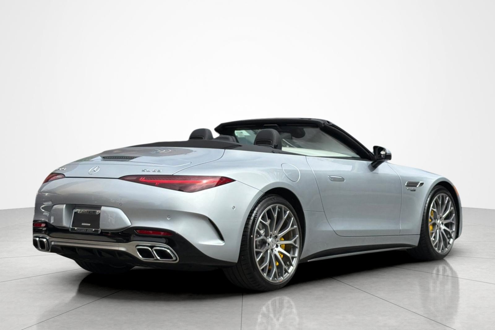 New 2026 Mercedes-Benz SL 63 AMG 4MATIC image 5