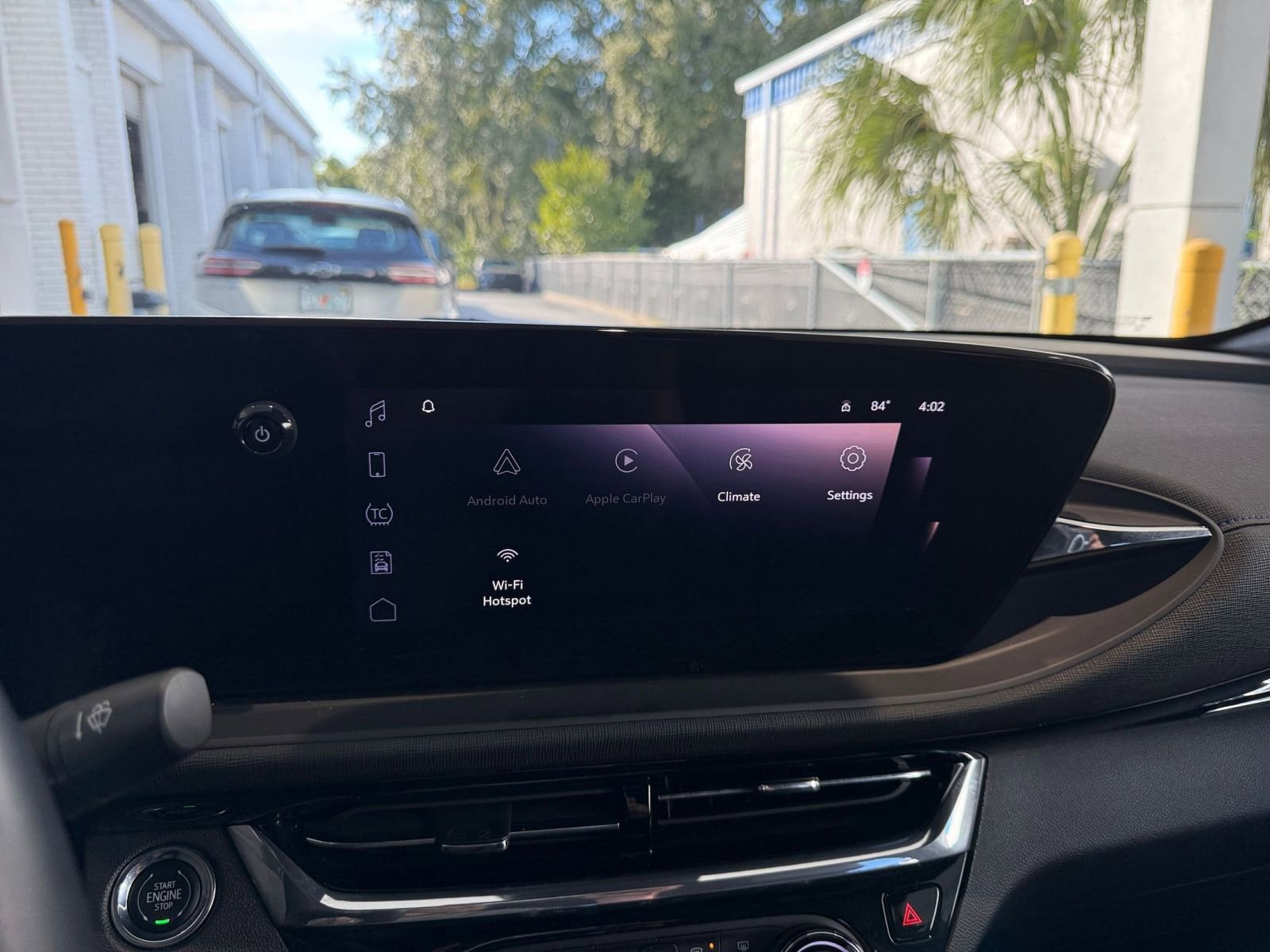 Used 2025 Buick Envista Sport Touring image 21