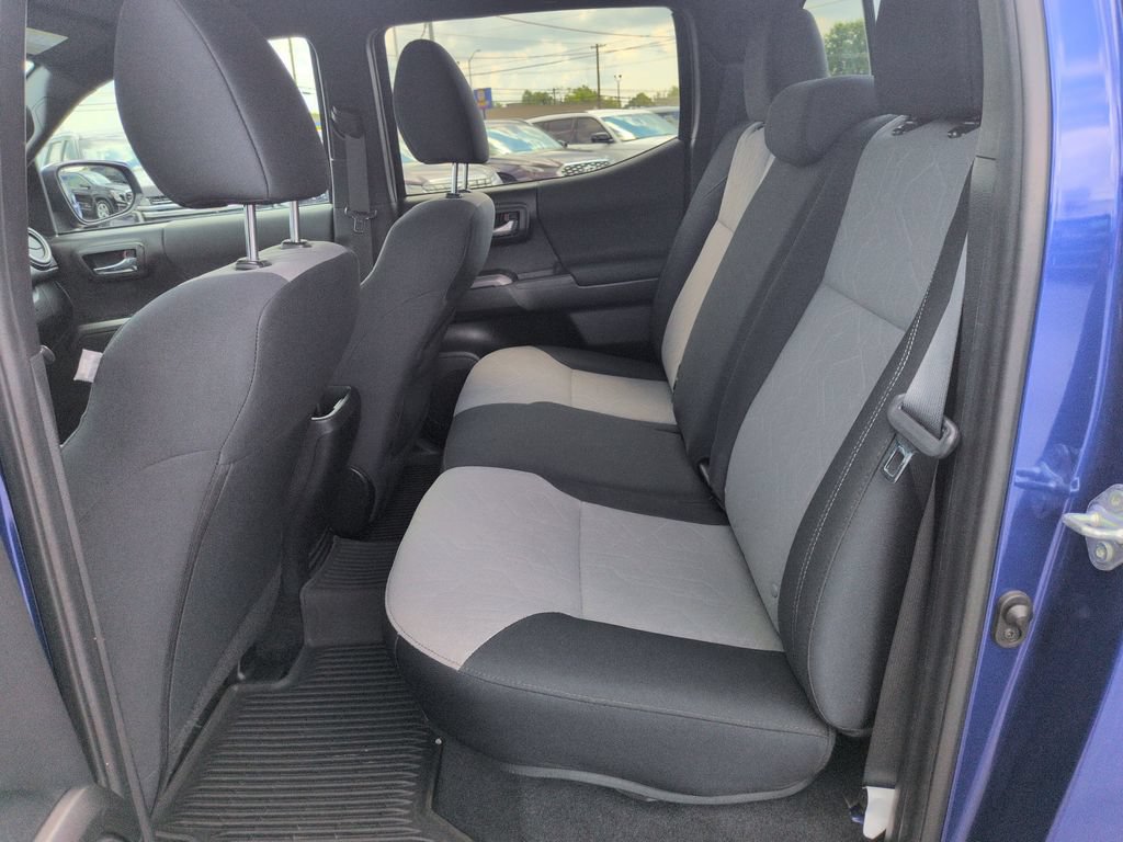 Used 2023 Toyota Tacoma TRD Sport AWD/4WD image 25