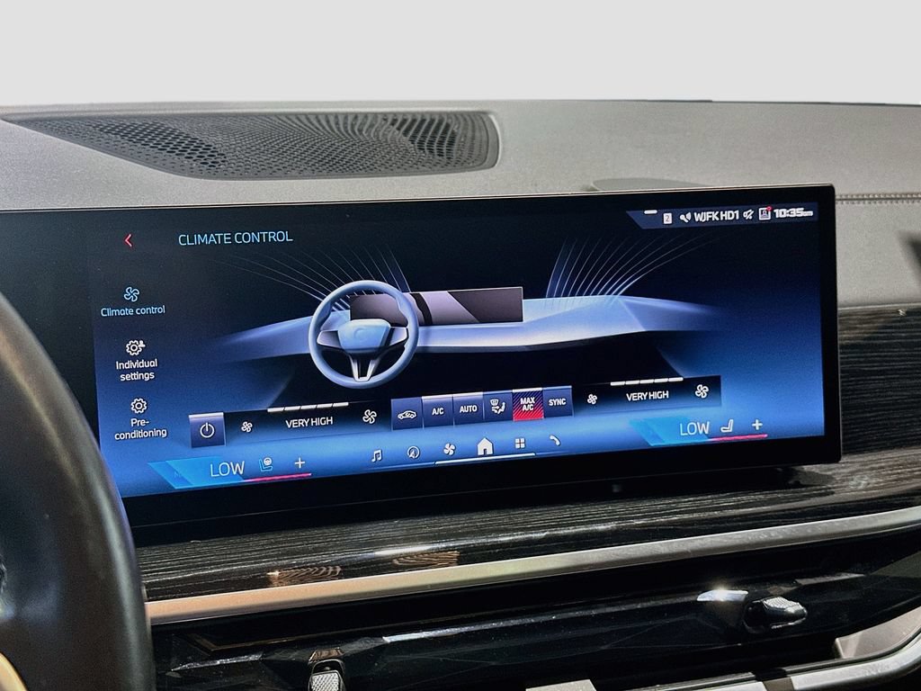 Used 2025 BMW X5 M60i AWD/4WD image 16