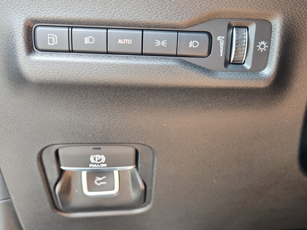 Used 2026 Jeep Cherokee Limited AWD/4WD image 28