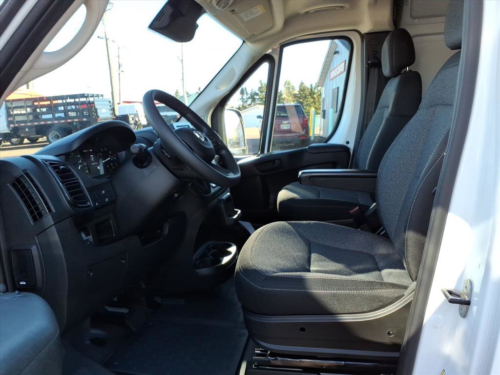 Used 2025 RAM ProMaster 2500 w/ Convenience Group FWD image 10
