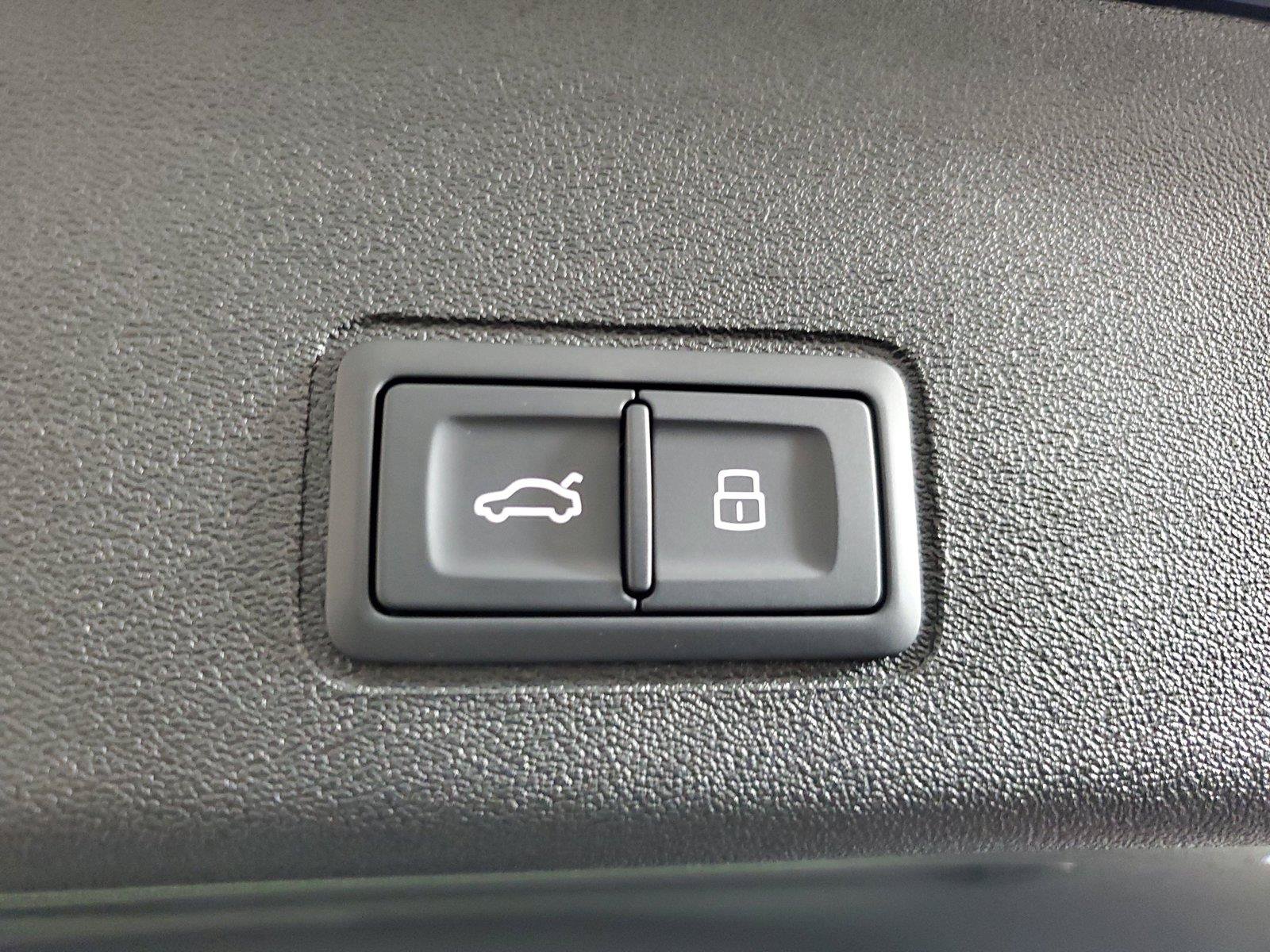 New 2026 Audi Q3 quattro 2.0T AWD/4WD image 11