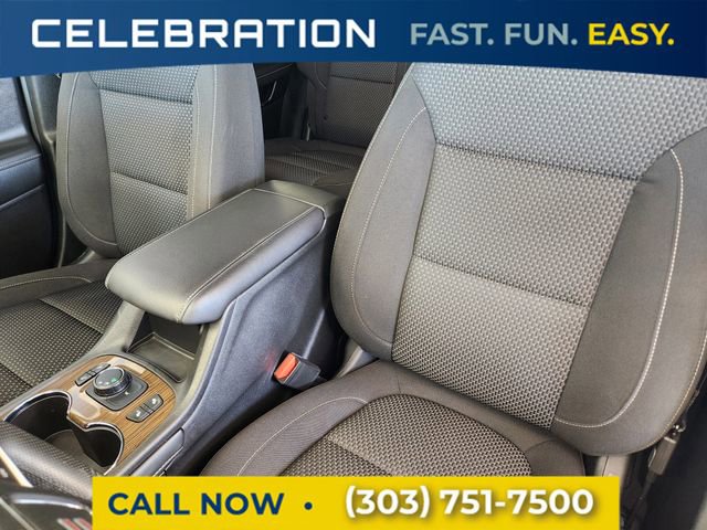 Certified 2023 GMC Acadia SLE w/ Driver Convenience Package image 9