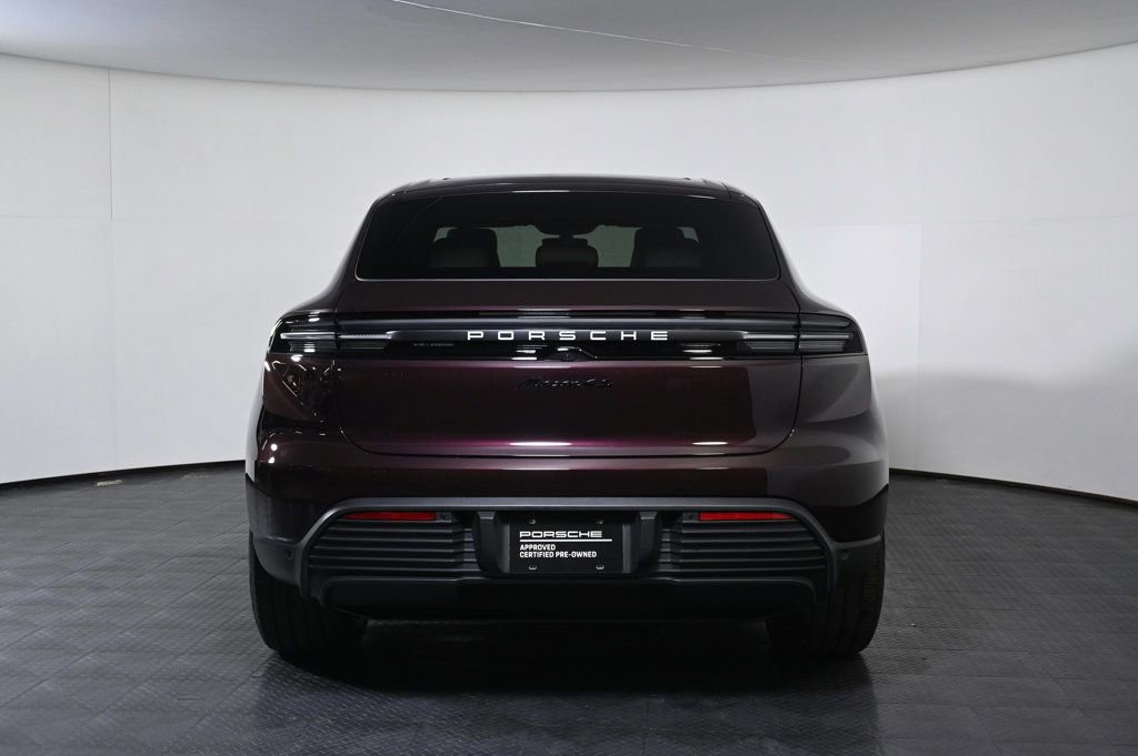 Certified 2025 Porsche Macan 4S Electric image 6