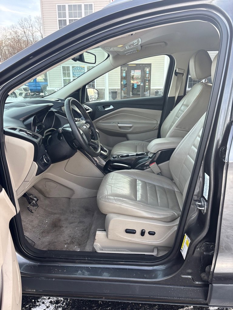 Used 2015 Ford Escape Titanium image 9