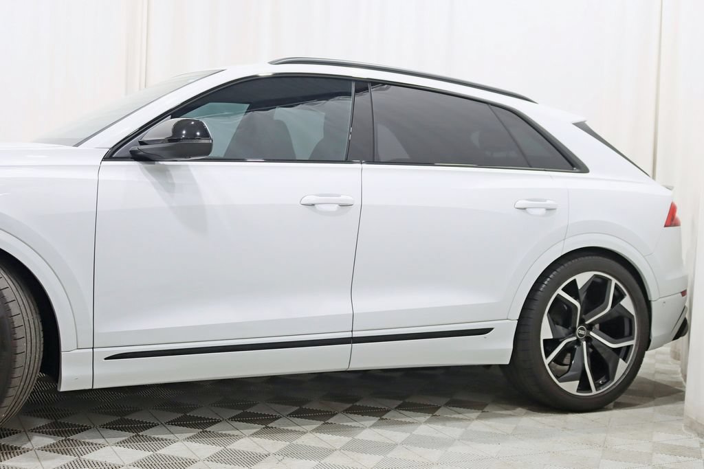 Used 2022 Audi SQ8 Prestige w/ Prestige Package AWD/4WD image 3