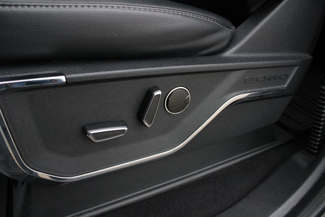 Used 2023 Ford F150 Lariat w/ Equipment Group 502A High image 3