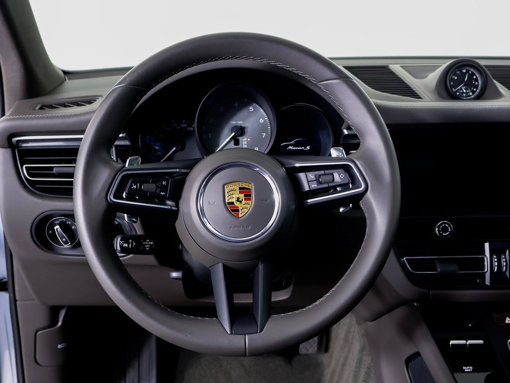 Certified 2023 Porsche Macan S w/ Premium Package Plus image 11