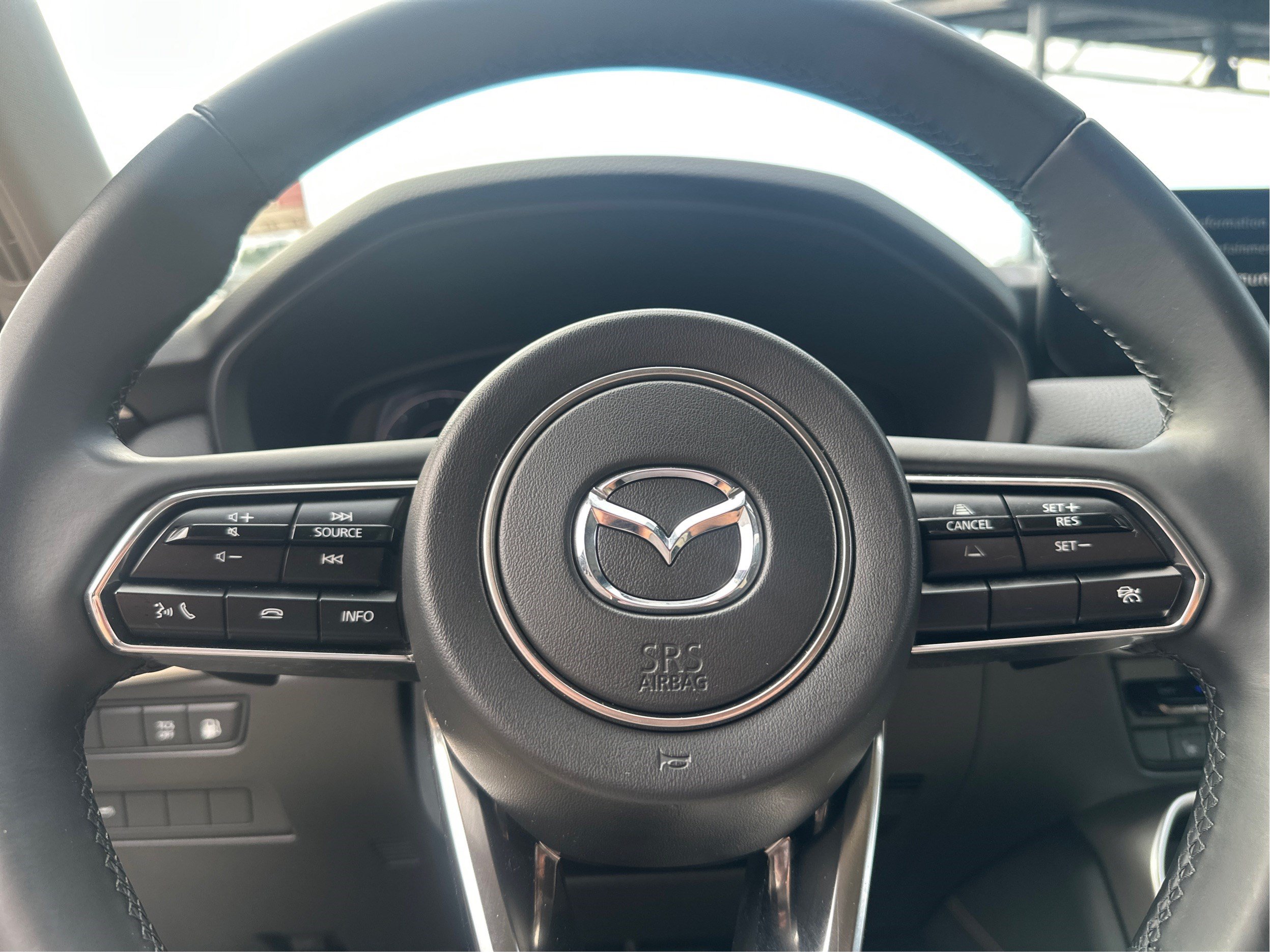 Used 2024 MAZDA CX-90 Plug-In Hybrid w/ Preferred AWD/4WD image 18