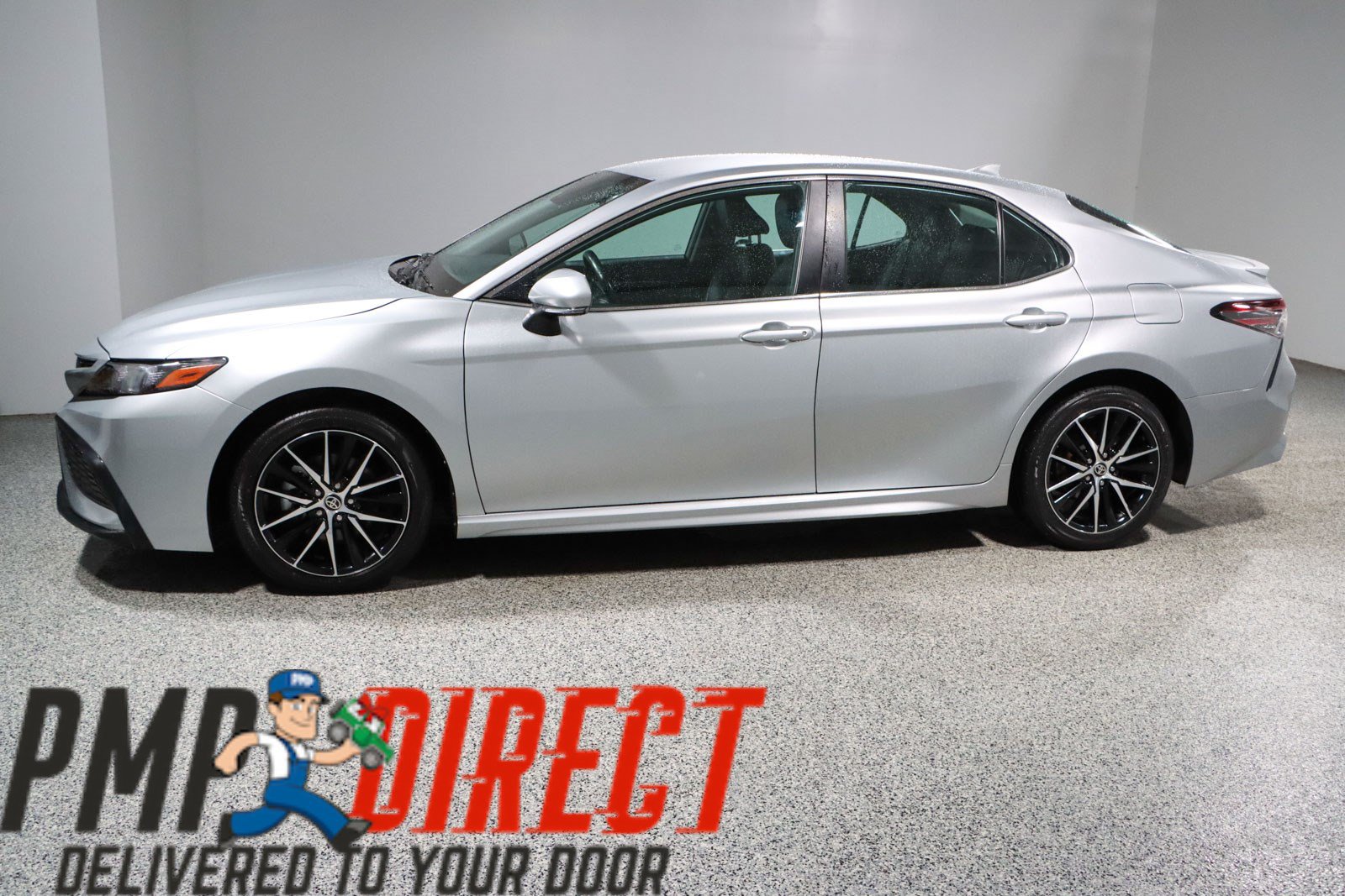 Used 2024 Toyota Camry SE FWD image 10