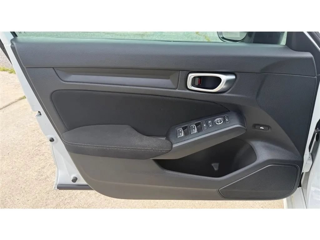 Used 2023 Honda Civic Sport image 23