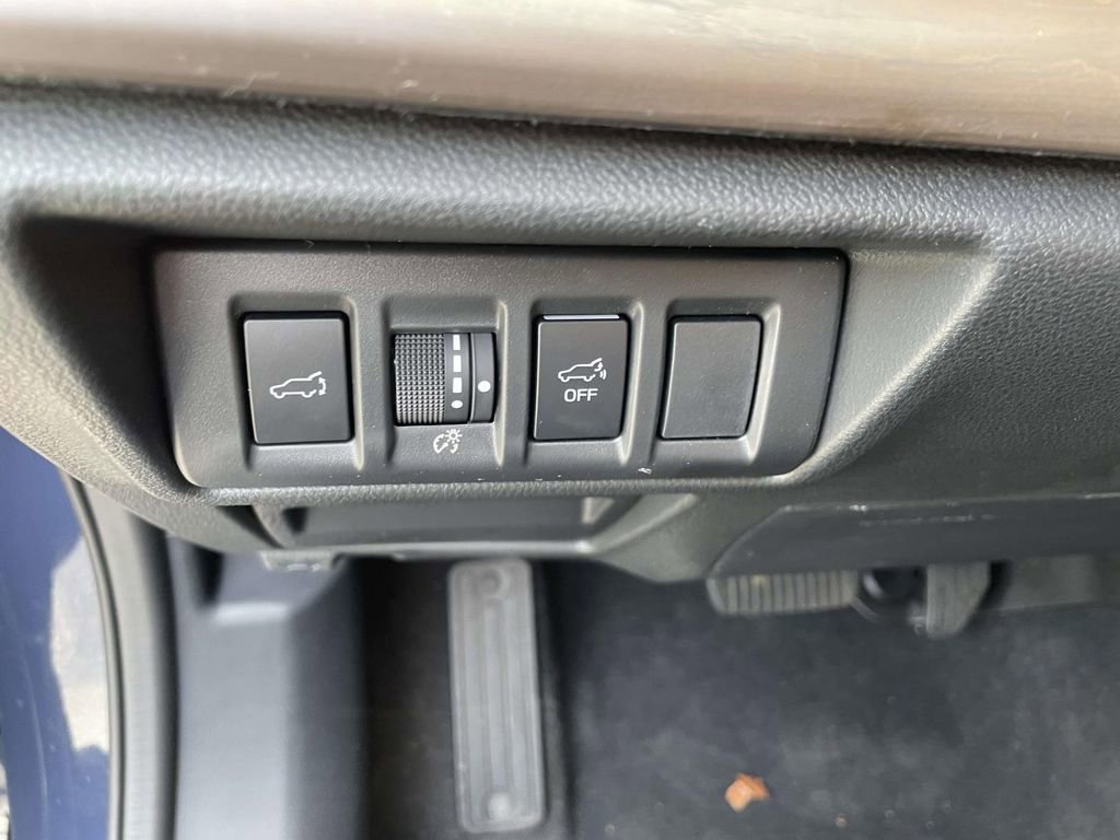 Certified 2025 Subaru Outback Touring XT w/ Tech Package 2 image 21