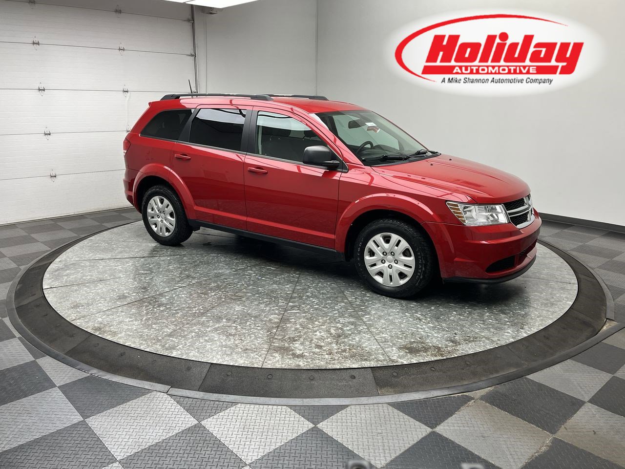 Used 2019 Dodge Journey SE image 1