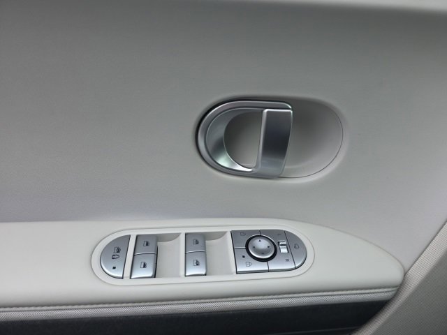 Used 2022 Hyundai Ioniq 5 SEL image 10