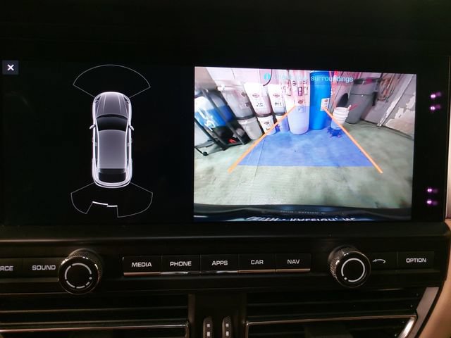 Certified 2019 Porsche Macan AWD/4WD image 26