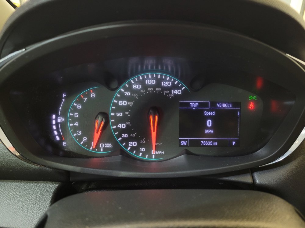 Used 2020 Chevrolet Trax LT w/ LT Convenience Package AWD/4WD image 23