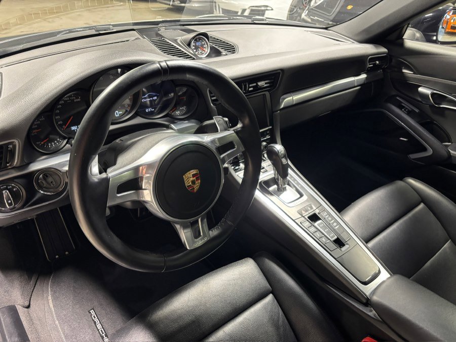Used 2015 Porsche 911 Carrera 4S image 18