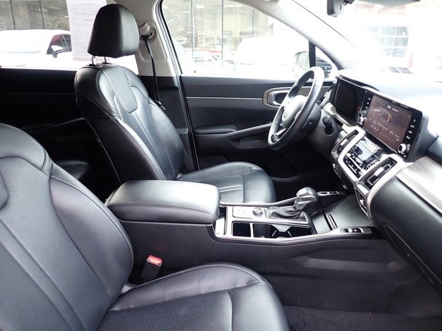 Used 2022 Kia Sorento S image 3