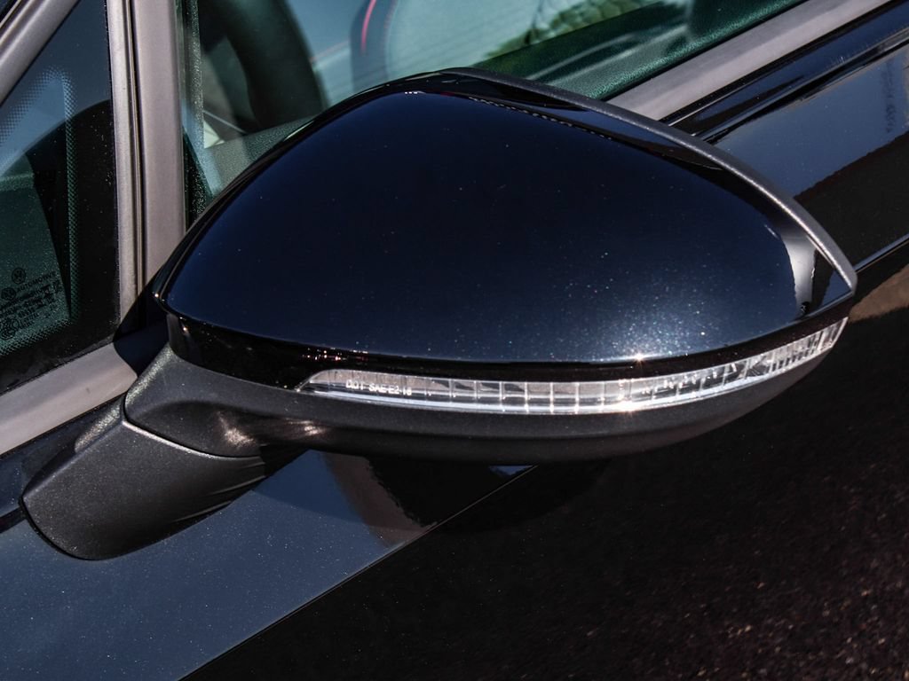 Used 2025 Volkswagen GTI SE FWD image 48