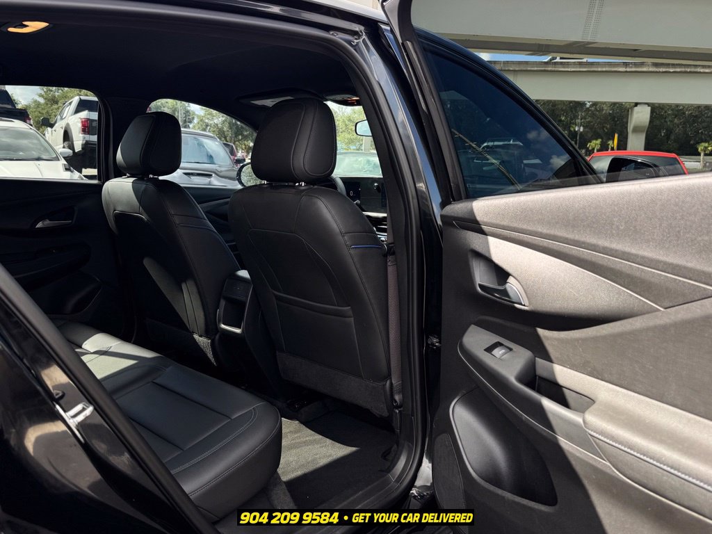 Used 2024 Buick Envista Sport Touring w/ Convenience I Package FWD image 32