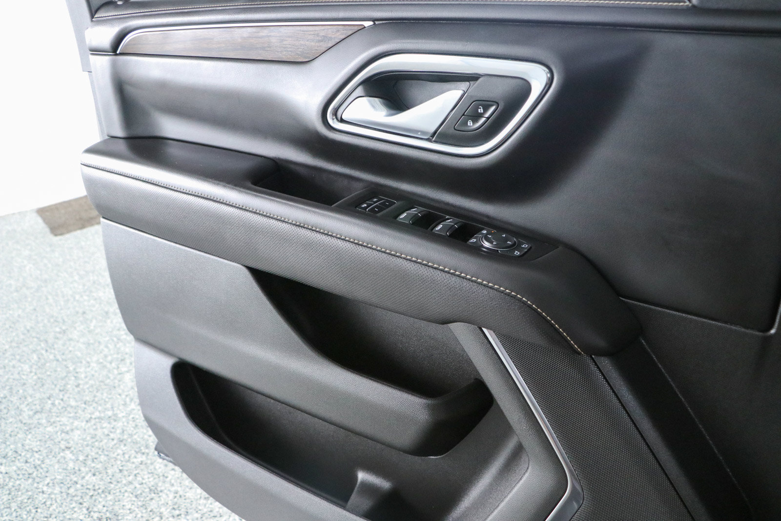 Used 2022 Chevrolet Tahoe Premier RWD image 26