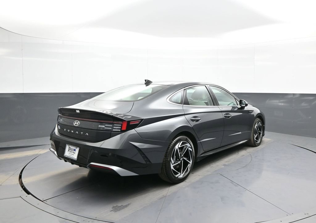 Certified 2025 Hyundai Sonata SEL FWD image 6