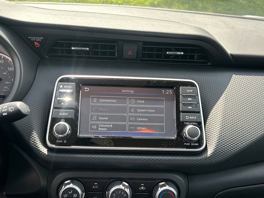 Used 2025 Nissan Kicks Play S FWD image 18