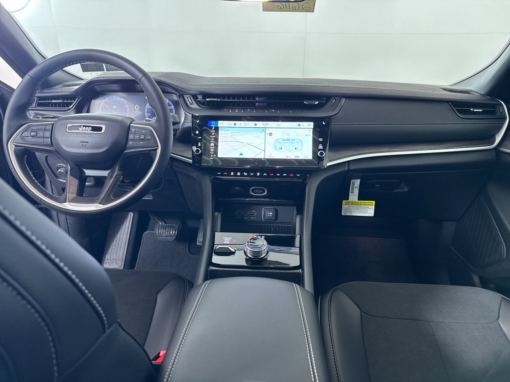 New 2026 Jeep Grand Cherokee Altitude AWD/4WD image 5