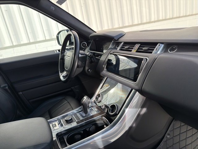 Used 2020 Land Rover Range Rover Sport SE image 35