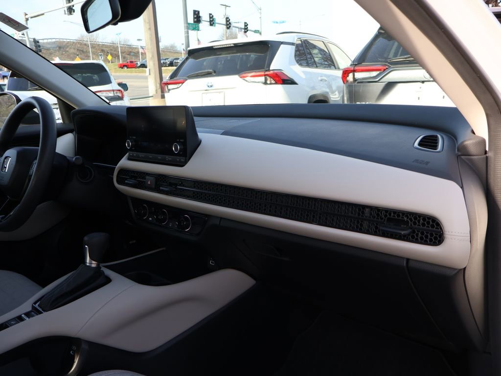 Certified 2024 Honda HR-V LX image 9