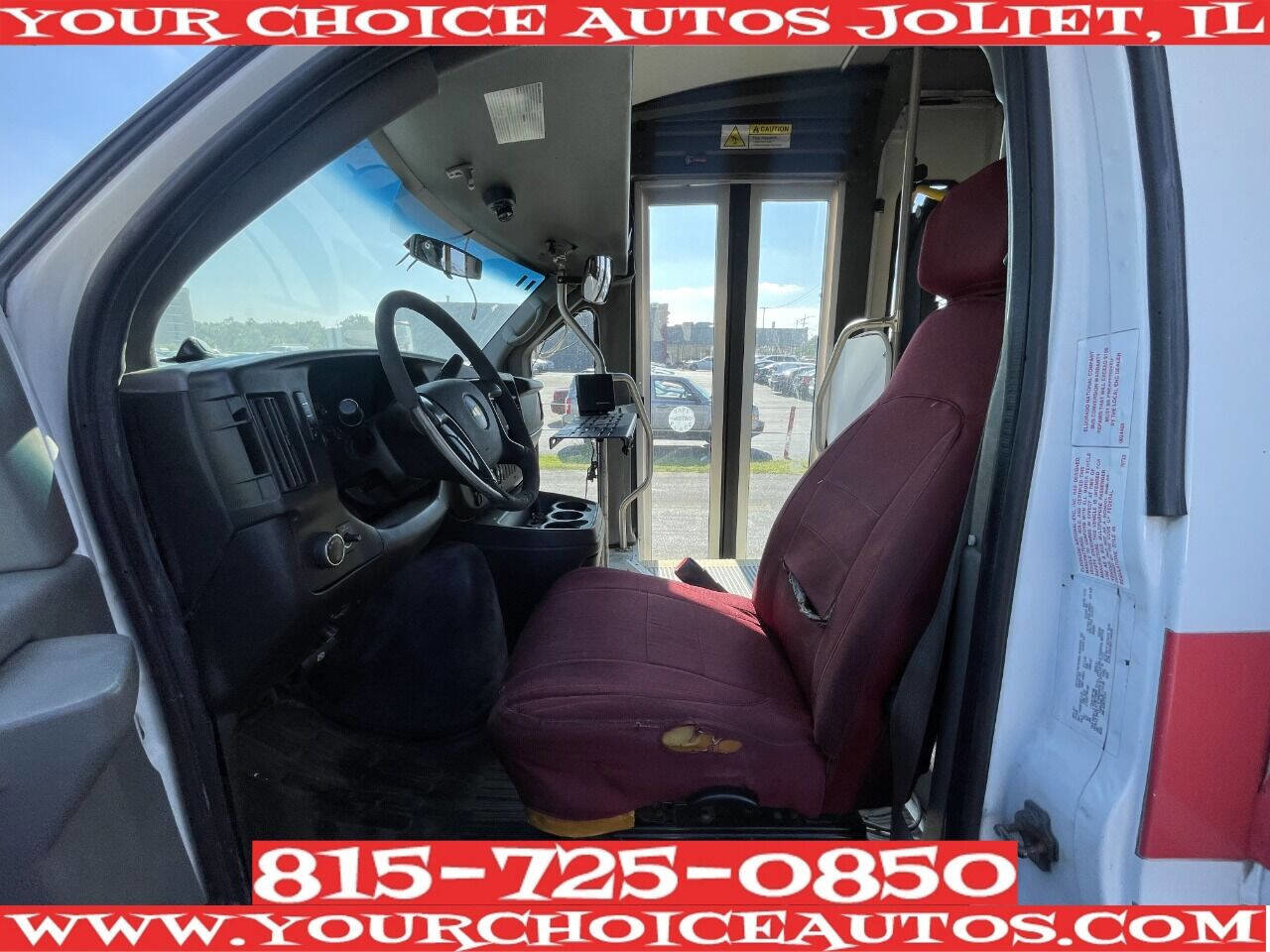 Used 2014 Chevrolet Express 4500 Extended w/ Shuttle Bus Package RWD image 19