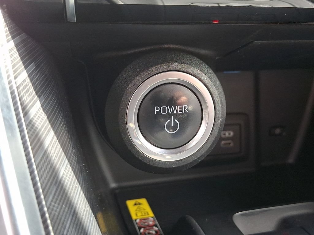 Used 2023 Toyota Venza Nightshade AWD/4WD image 23
