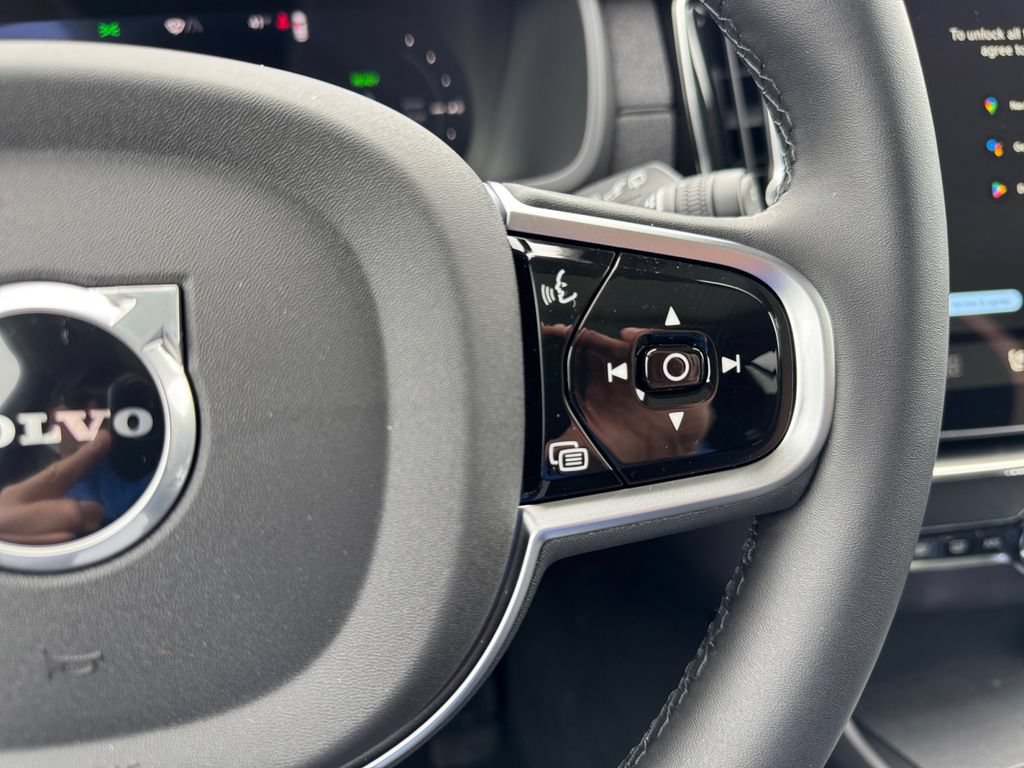 New 2026 Volvo XC90 T8 Ultra w/ Protection Package Premier AWD/4WD image 15