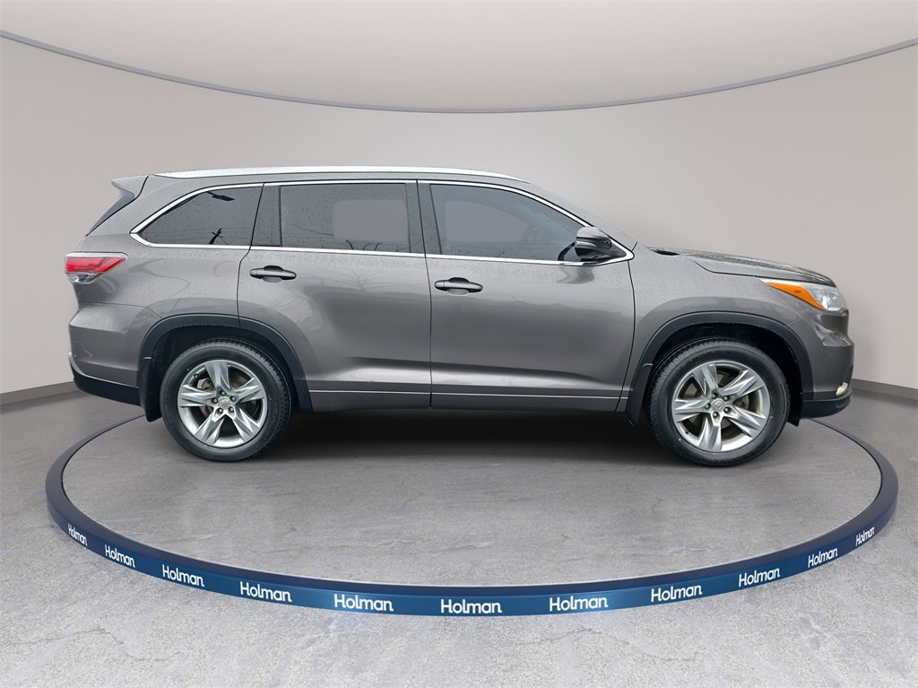 Used 2015 Toyota Highlander Limited image 4